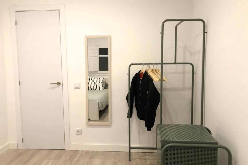 Ferienwohnung M5 Cool Terrace. Metro 1 Min. Center 15' By Metro Esplugues de Llobregat Exterior foto