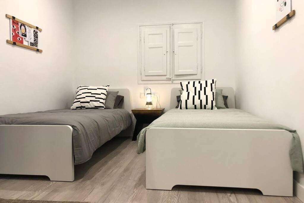 Ferienwohnung M5 Cool Terrace. Metro 1 Min. Center 15' By Metro Esplugues de Llobregat Exterior foto