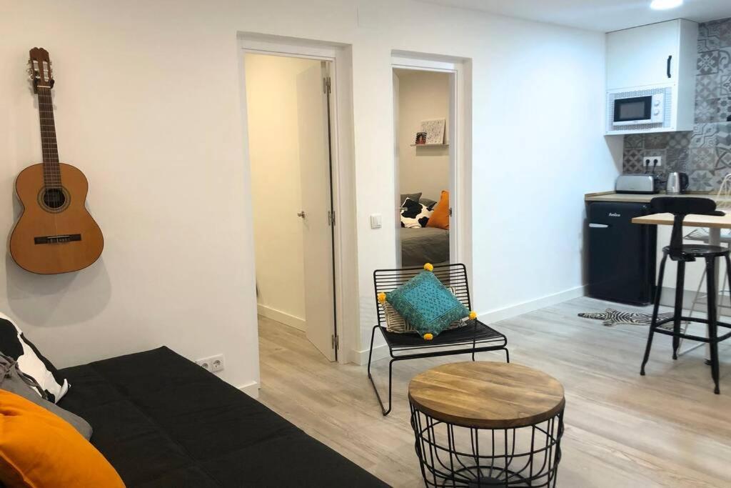 Ferienwohnung M5 Cool Terrace. Metro 1 Min. Center 15' By Metro Esplugues de Llobregat Exterior foto